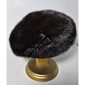 Vintage Black/Dark Brown Undertones Mink Fur Hat with Bow